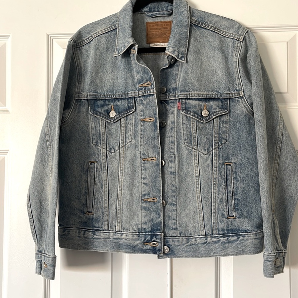Levi Jean jacket. NWOT